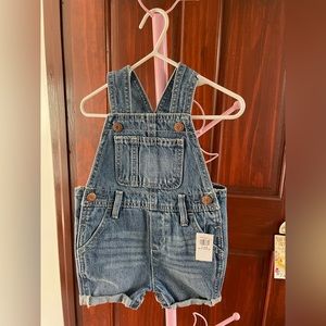 Old Navy Overalls / 12-18 Months